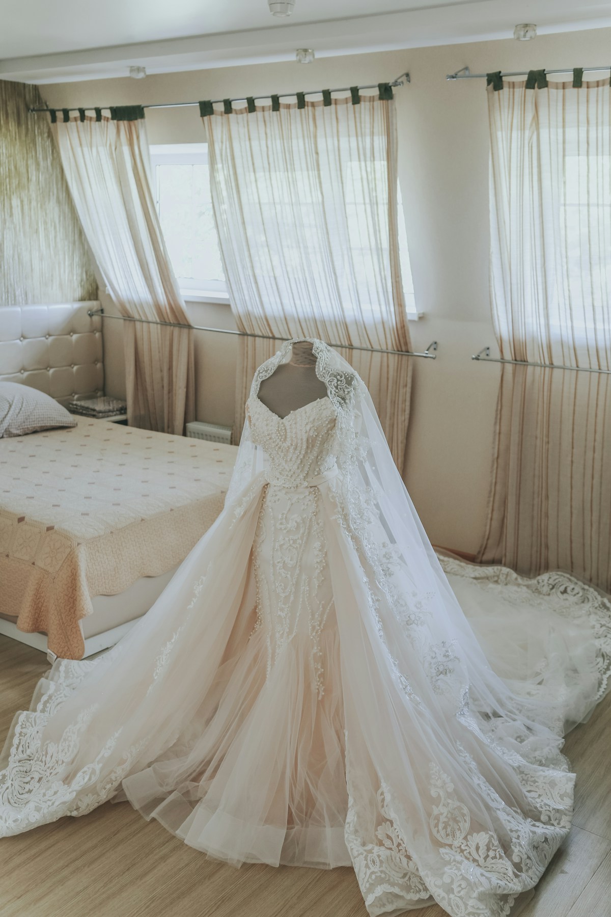 Editorial wedding aesthetics Maison Vow